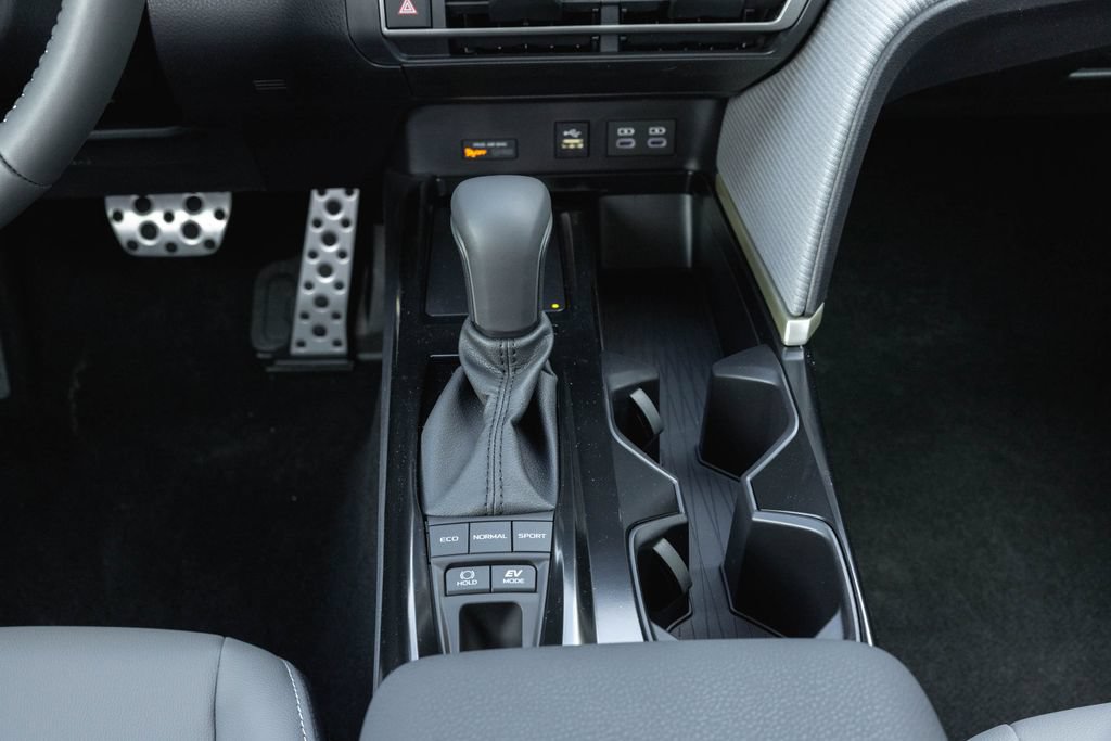 New 2026 Toyota Camry SE FWD image 11