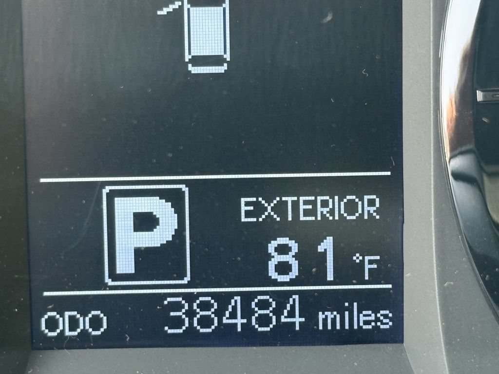 Used 2015 Toyota Sienna LE FWD image 4