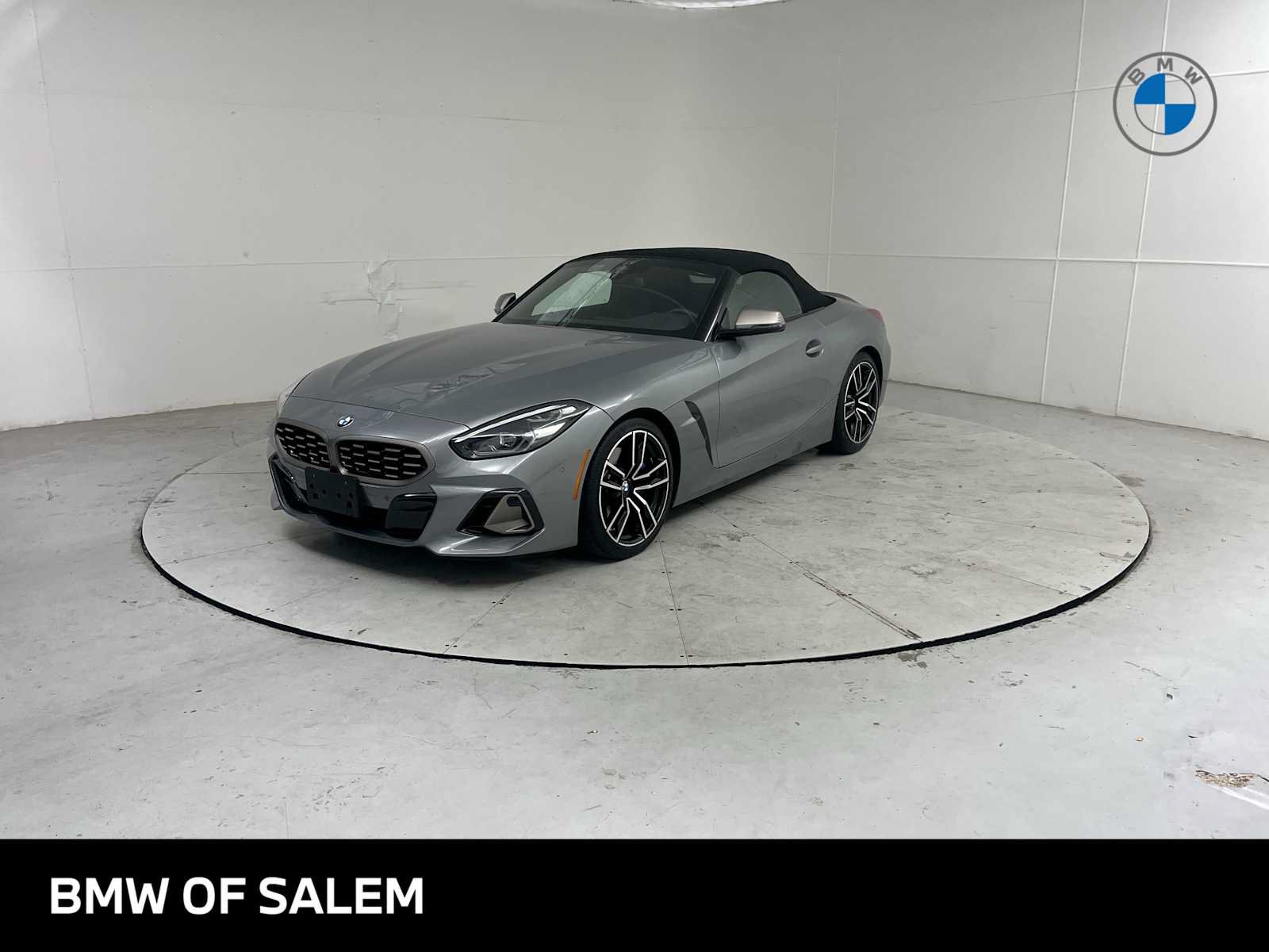 Used 2023 BMW Z4 M40i w/ Premium Package RWD video 1