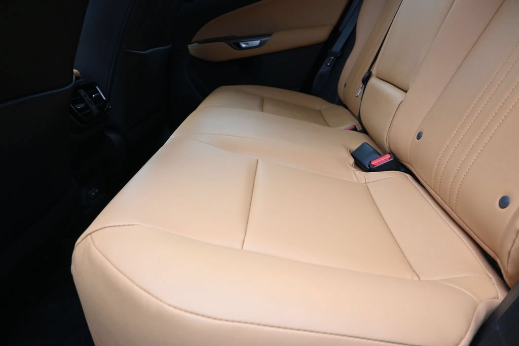Certified 2025 Lexus NX 250 FWD w/ Towing Package (2000 Lbs) image 16