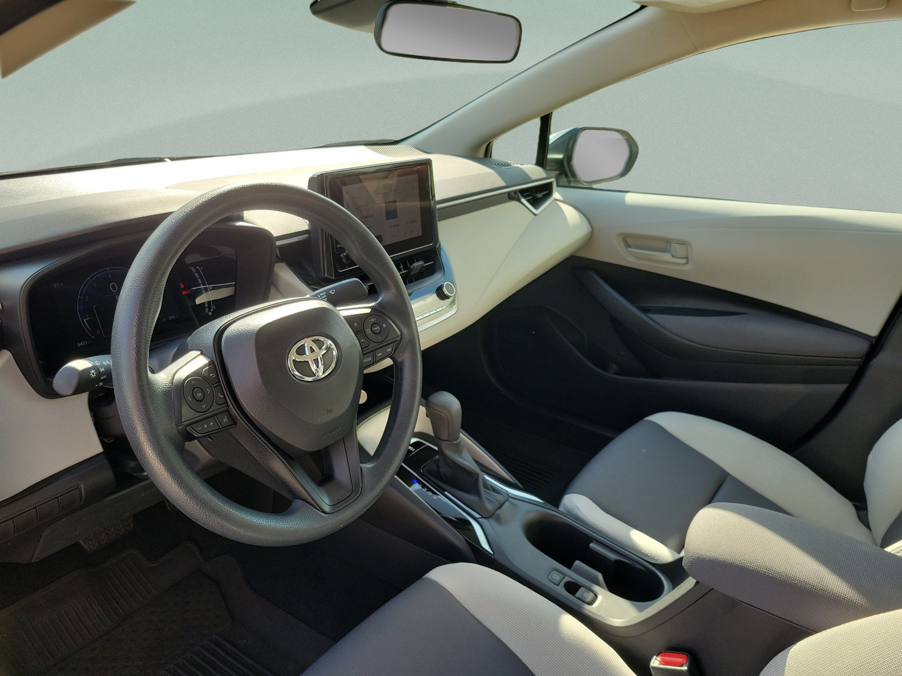 Used 2026 Toyota Corolla LE FWD image 8