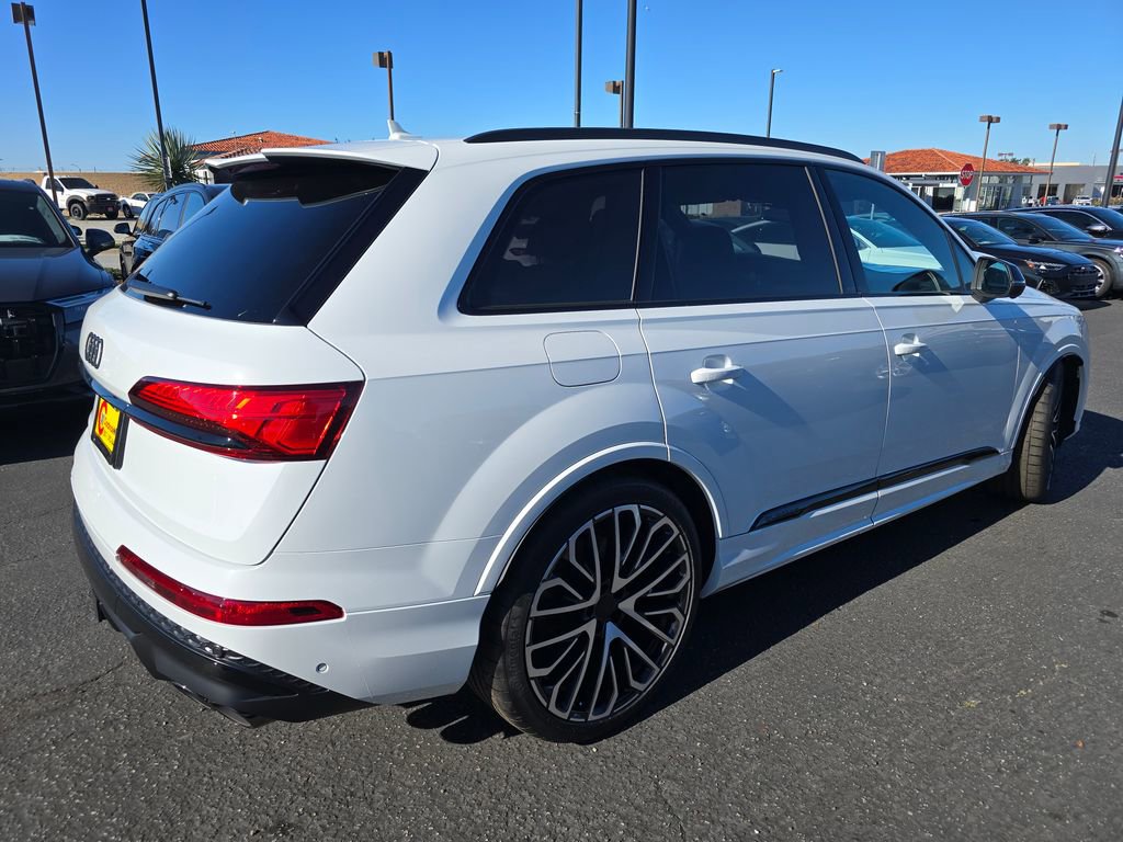 New 2026 Audi SQ7 Premium Plus AWD/4WD image 4