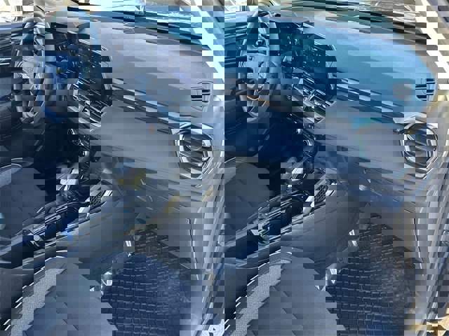 Used 2025 Chevrolet TrailBlazer LT image 13