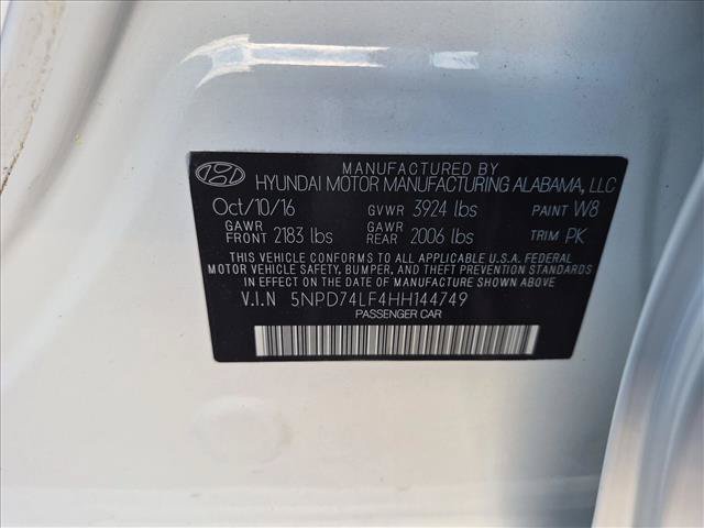 Used 2017 Hyundai Elantra SE FWD image 22