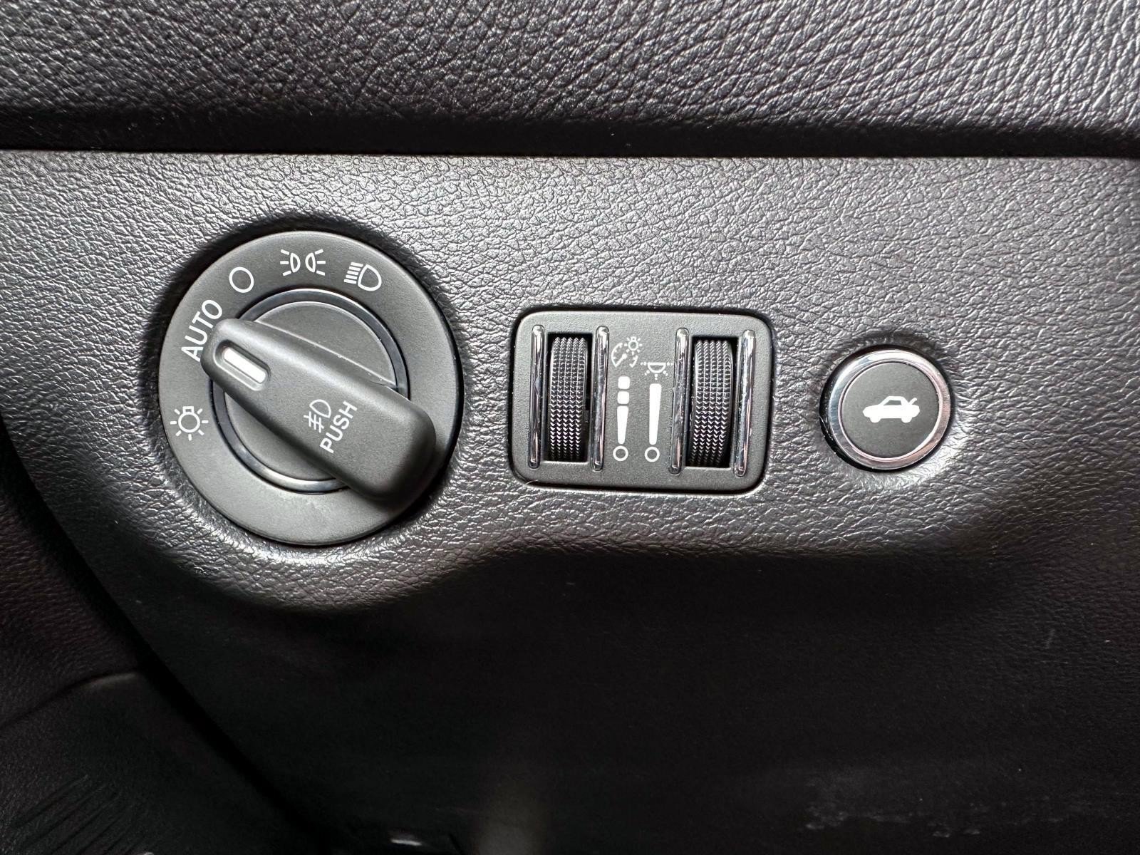 Used 2021 Dodge Challenger R/T Scat Pack RWD image 16