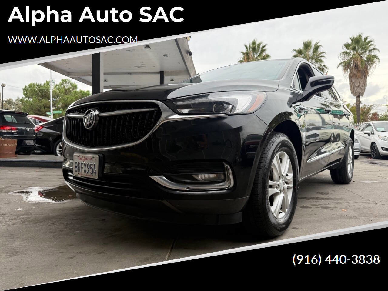 Used 2020 Buick Enclave Essence image 1