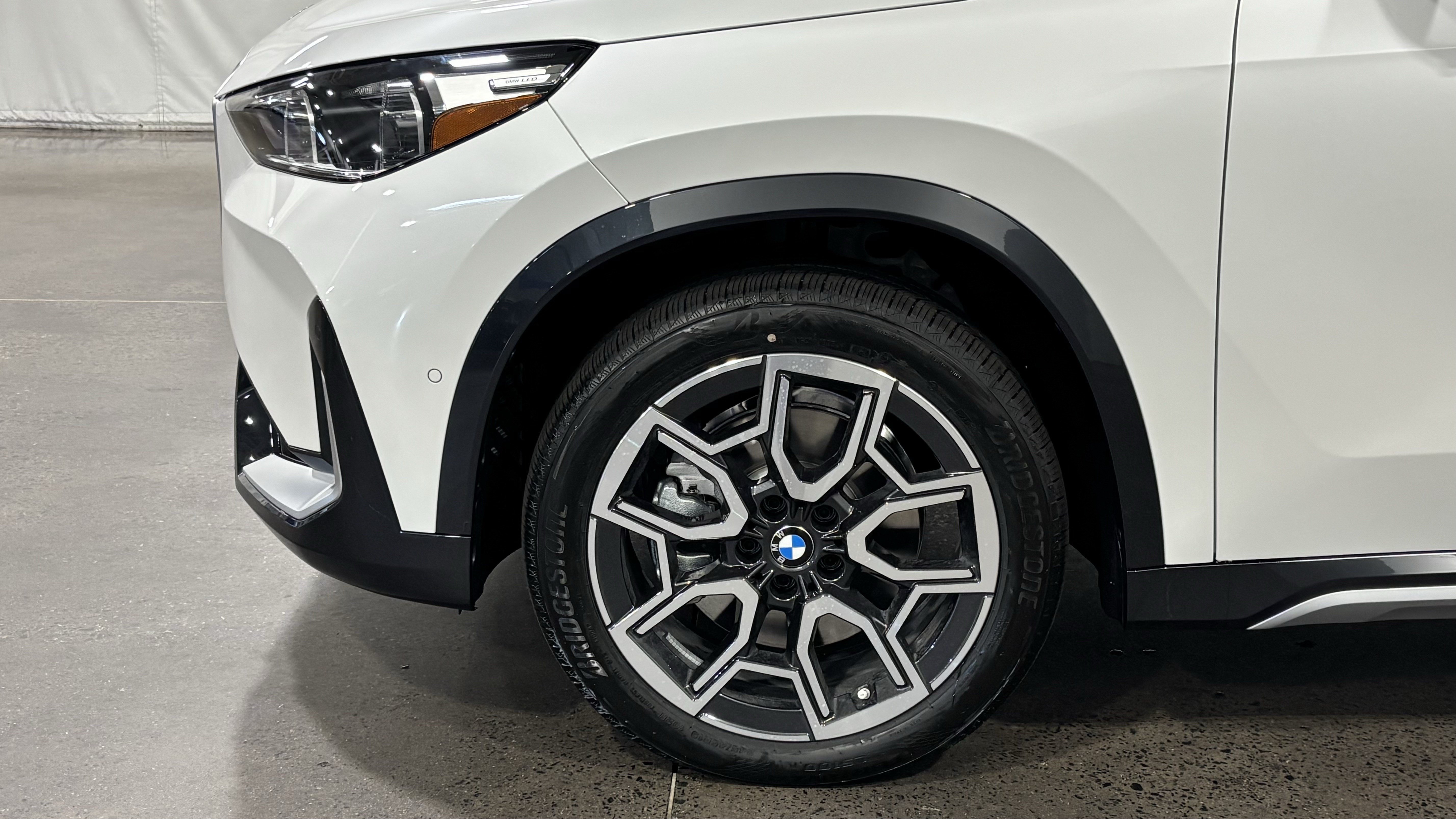 New 2026 BMW X1 xDrive28i w/ Technology Package AWD/4WD image 10