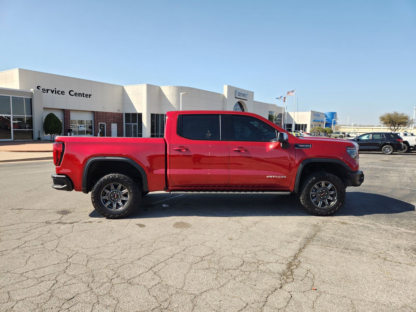 Used 2024 GMC Sierra 1500 AT4X AWD/4WD image 7