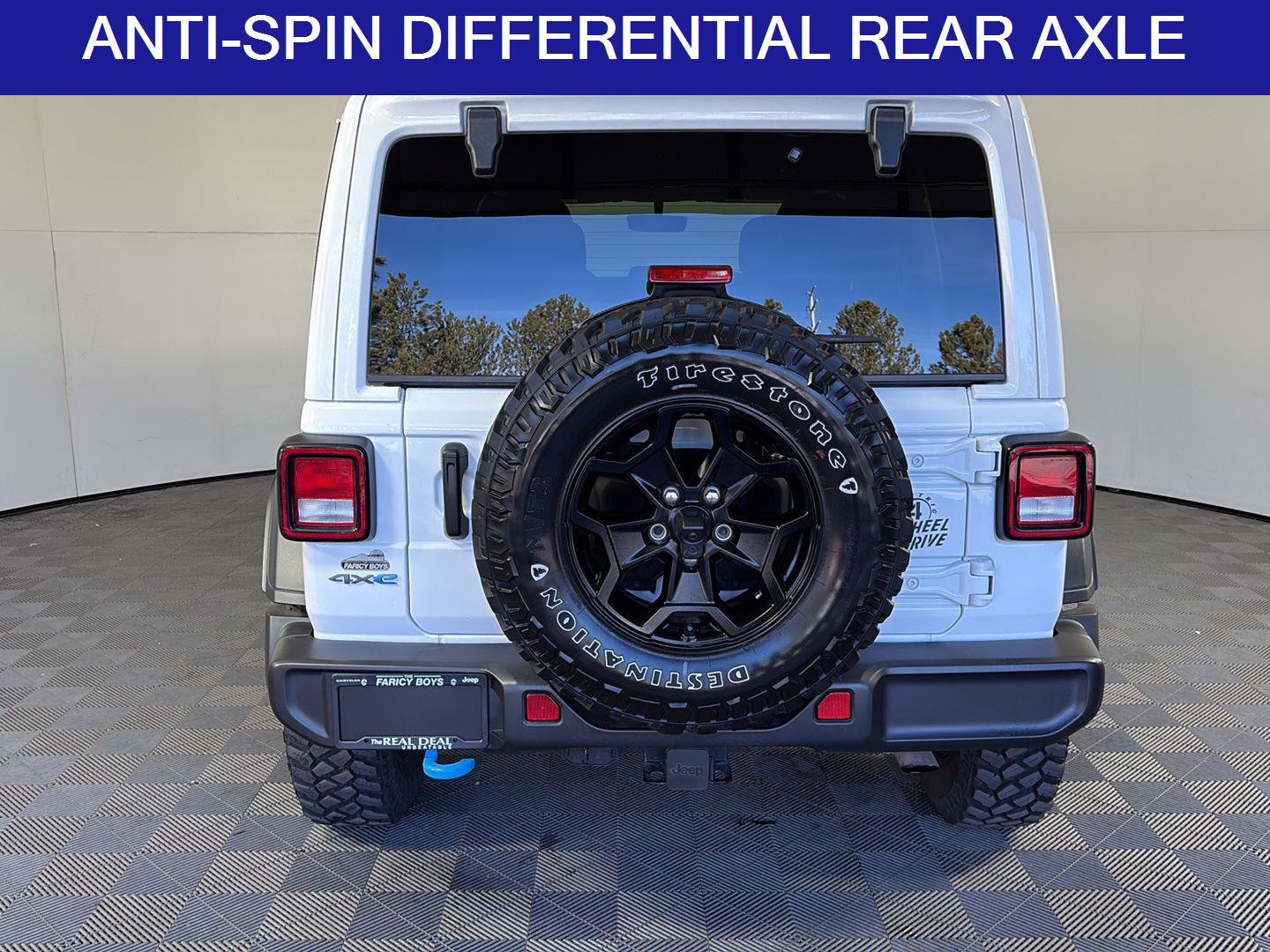 Used 2023 Jeep Wrangler Unlimited w/ Sun & Screen Package image 6