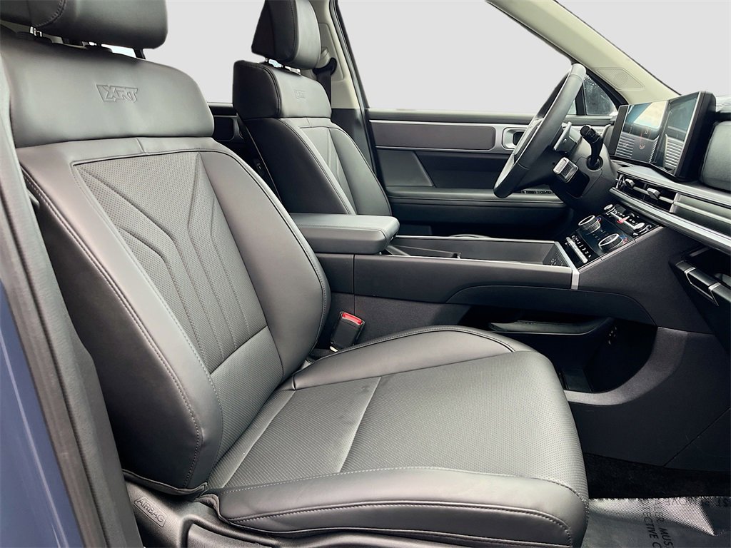 Used 2025 Hyundai Santa Fe XRT image 28