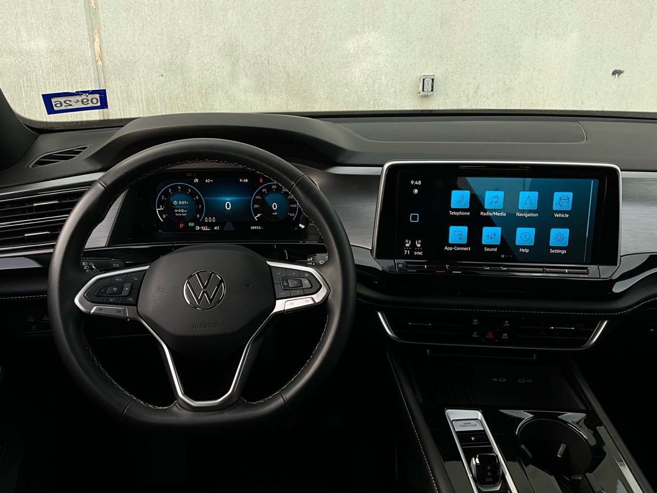 Used 2025 Volkswagen Atlas Cross Sport SE image 14