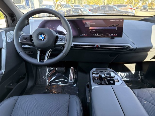 New 2026 BMW iX xDrive60 w/ M Sport Package image 17