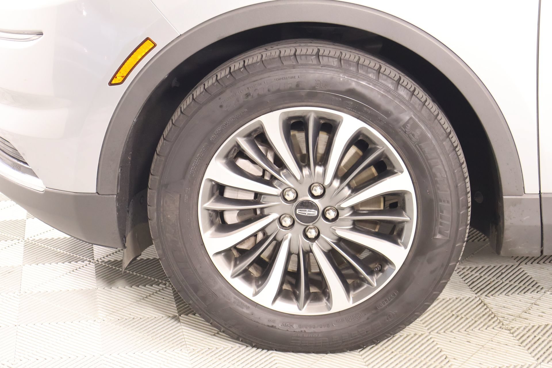 Used 2023 Lincoln Nautilus AWD w/ Premium Package image 18