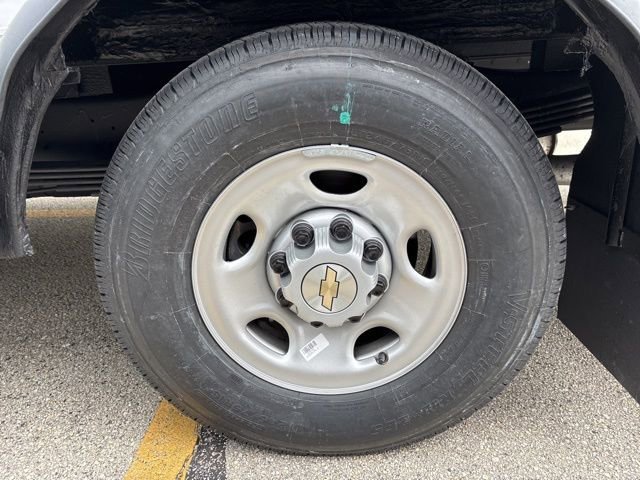 New 2025 Chevrolet Express 3500 w/ Power Convenience Package RWD image 16