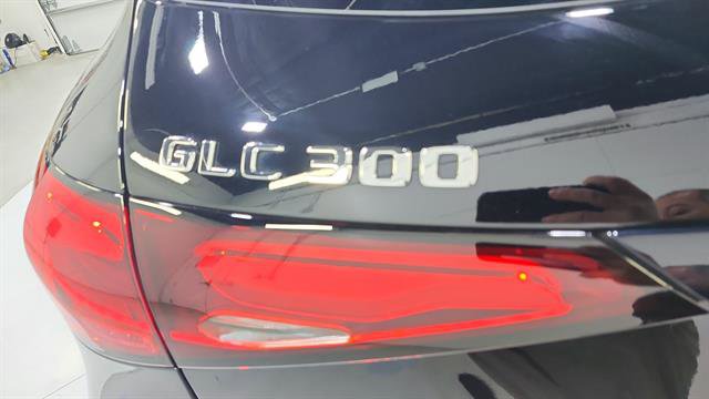 Used 2025 Mercedes-Benz GLC 300 image 38