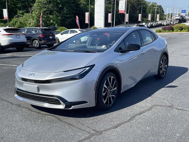 Used 2026 Toyota Prius Plug-In Hybrid w/ Limited Premium Package FWD image 3