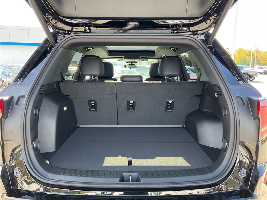 New 2026 GMC Terrain AT4 w/ Convenience Package III image 27