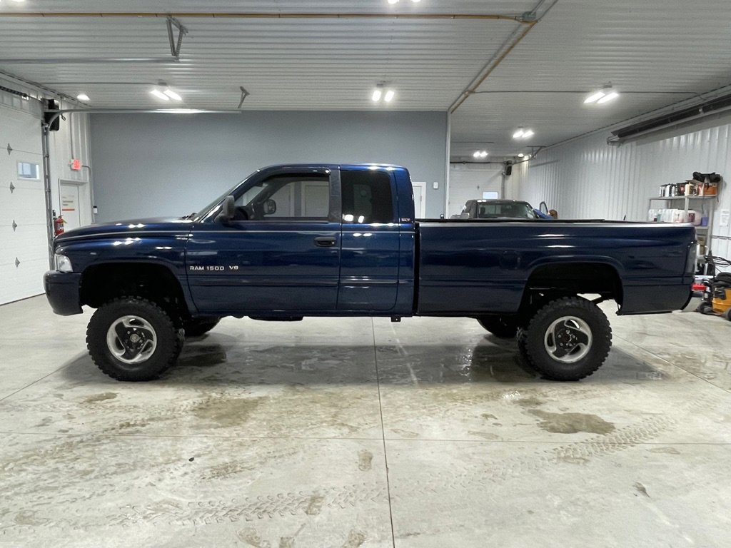 Used 2000 Dodge Ram 1500 Truck SLT image 4