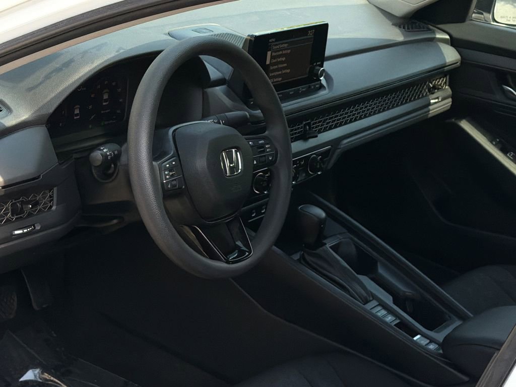 Used 2023 Honda Accord LX image 11