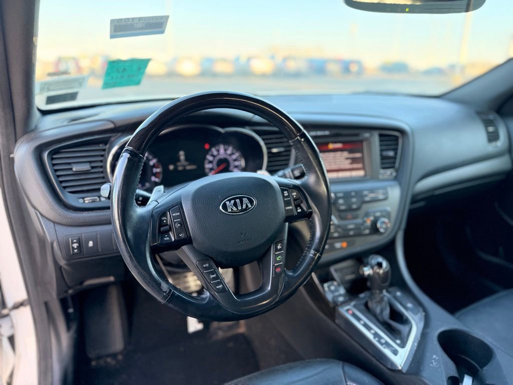 Used 2013 Kia Optima SX w/ Limited Pkg image 3
