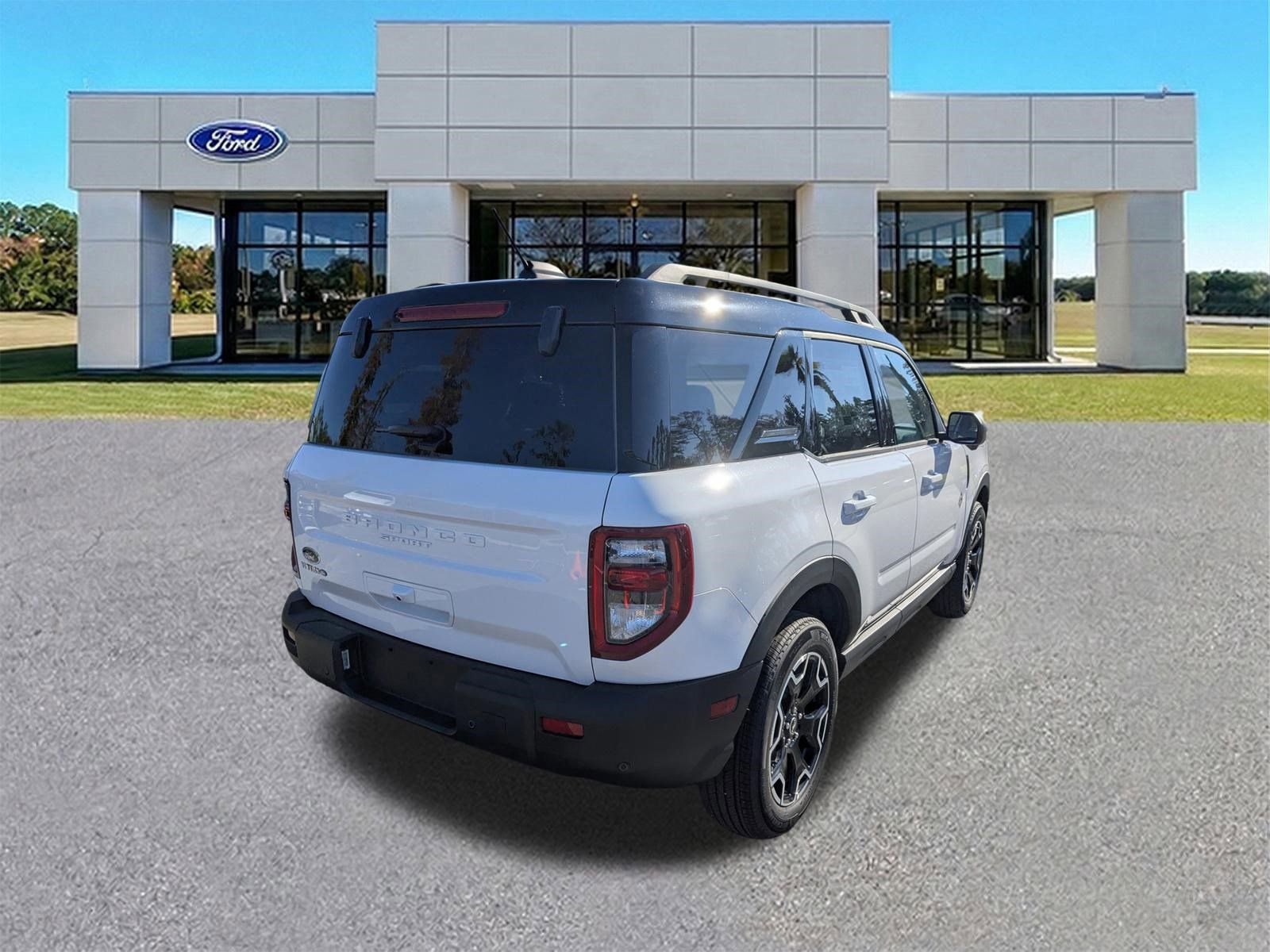 New 2025 Ford Bronco Sport Outer Banks w/ Outer Banks Tech Package+ image 5