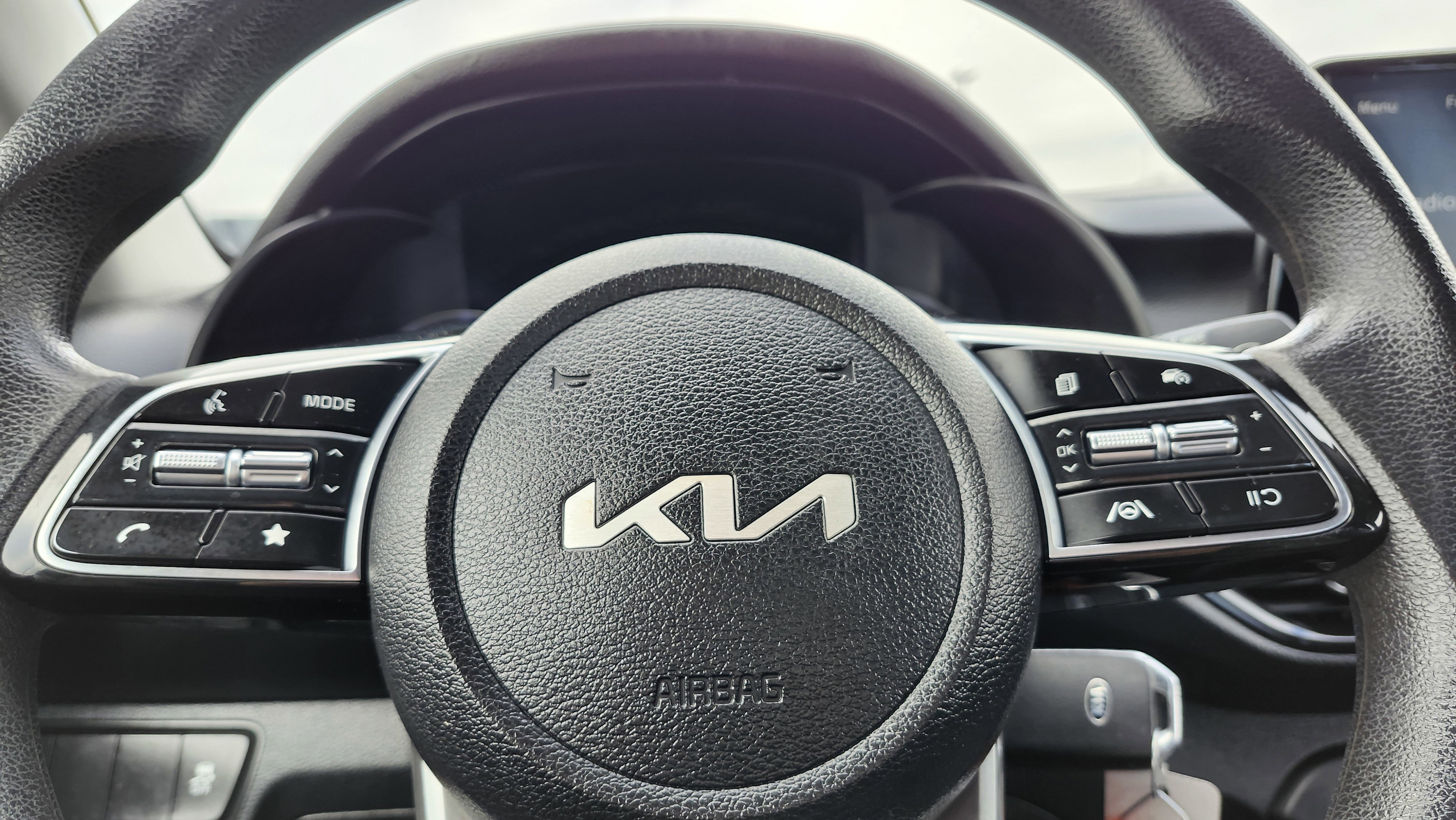 Used 2022 Kia Forte LXS image 23