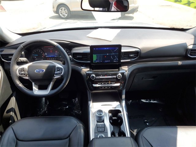 Used 2023 Ford Explorer Limited image 29