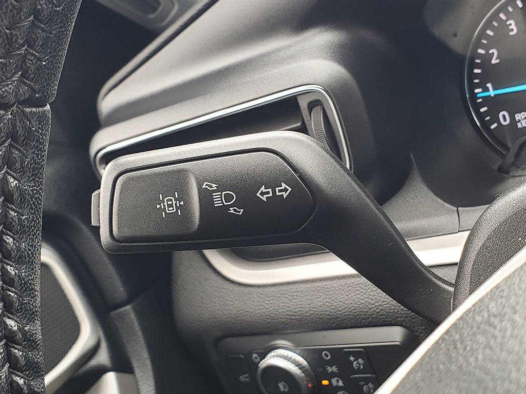 Certified 2022 Ford Explorer XLT w/ Equipment Group 202A image 29