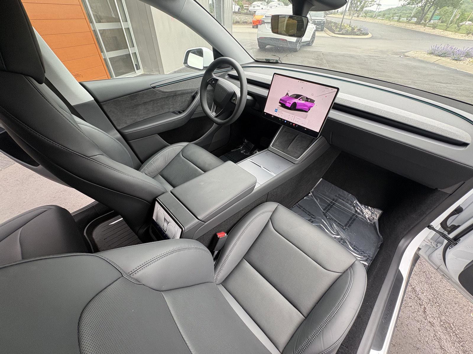 Used 2026 Tesla Model Y Long Range image 14