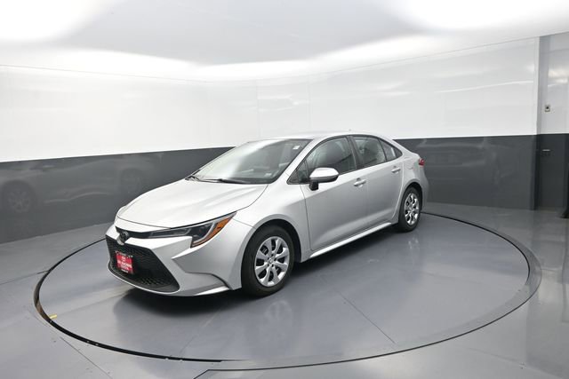 Used 2022 Toyota Corolla LE FWD image 36