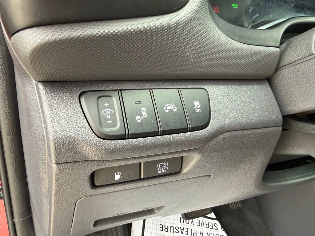 Used 2019 Hyundai Ioniq Limited image 12