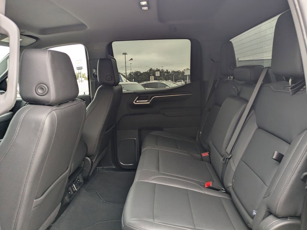 Used 2024 GMC Sierra 1500 SLT image 13
