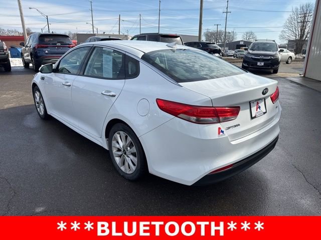 Used 2017 Kia Optima EX image 5