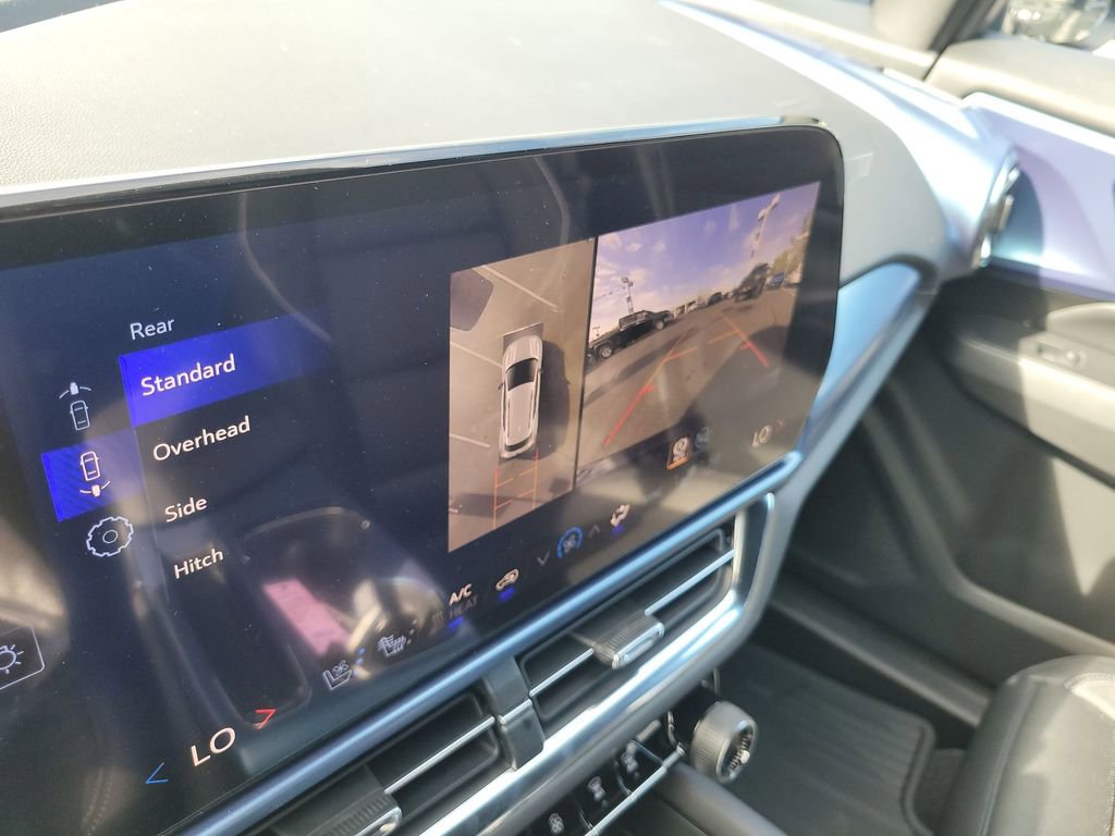 New 2026 Chevrolet Equinox EV LT image 15