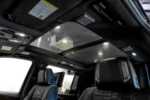 Used 2022 Cadillac Escalade ESV Sport Platinum w/ Heavy-Duty Trailer Package AWD/4WD image 6