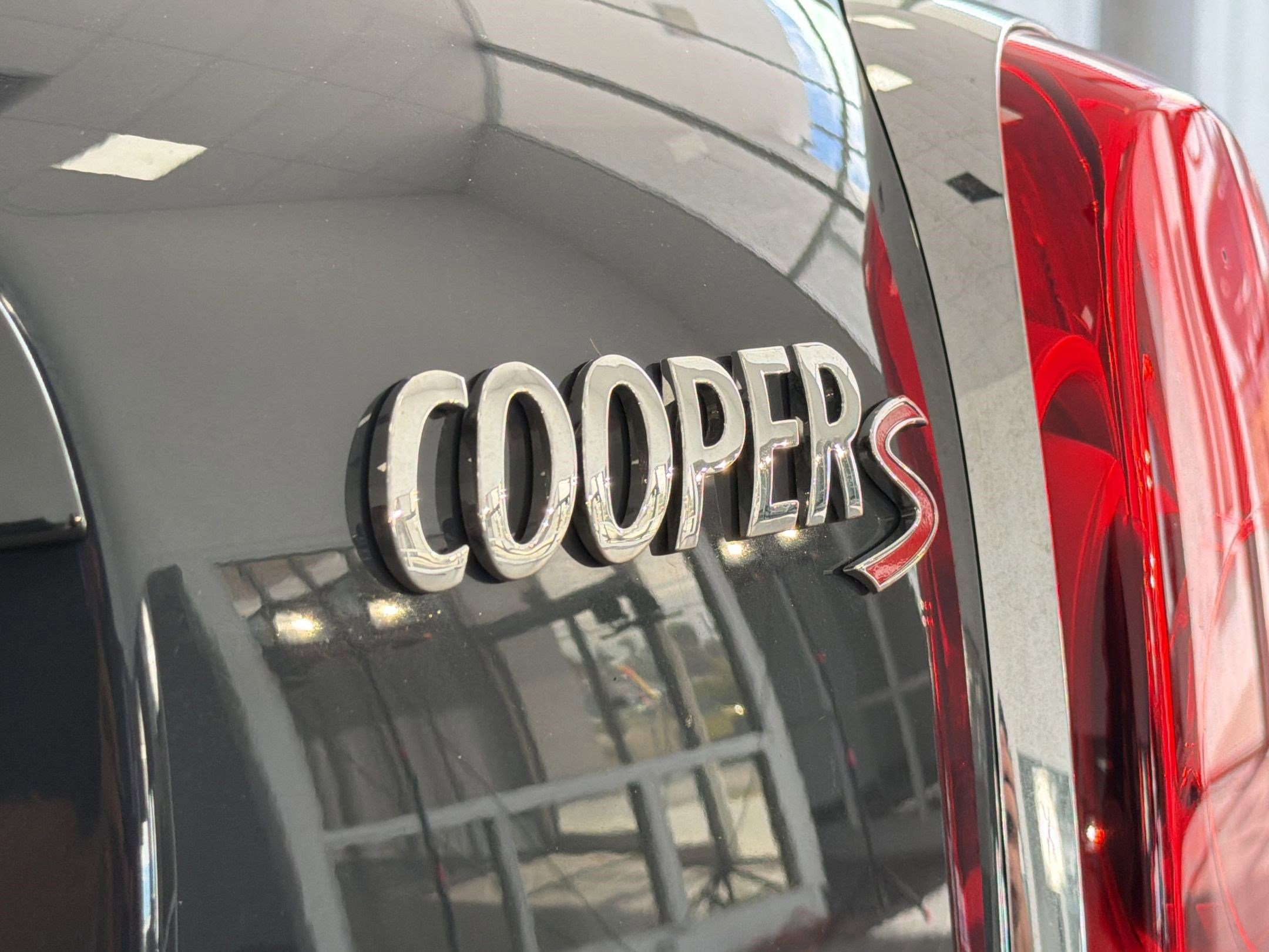 Used 2020 MINI Cooper Countryman S w/ Storage Package FWD image 34