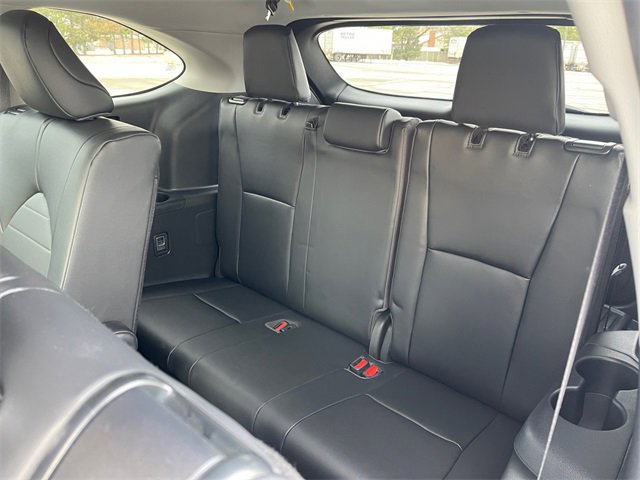 Used 2023 Toyota Highlander XLE image 23