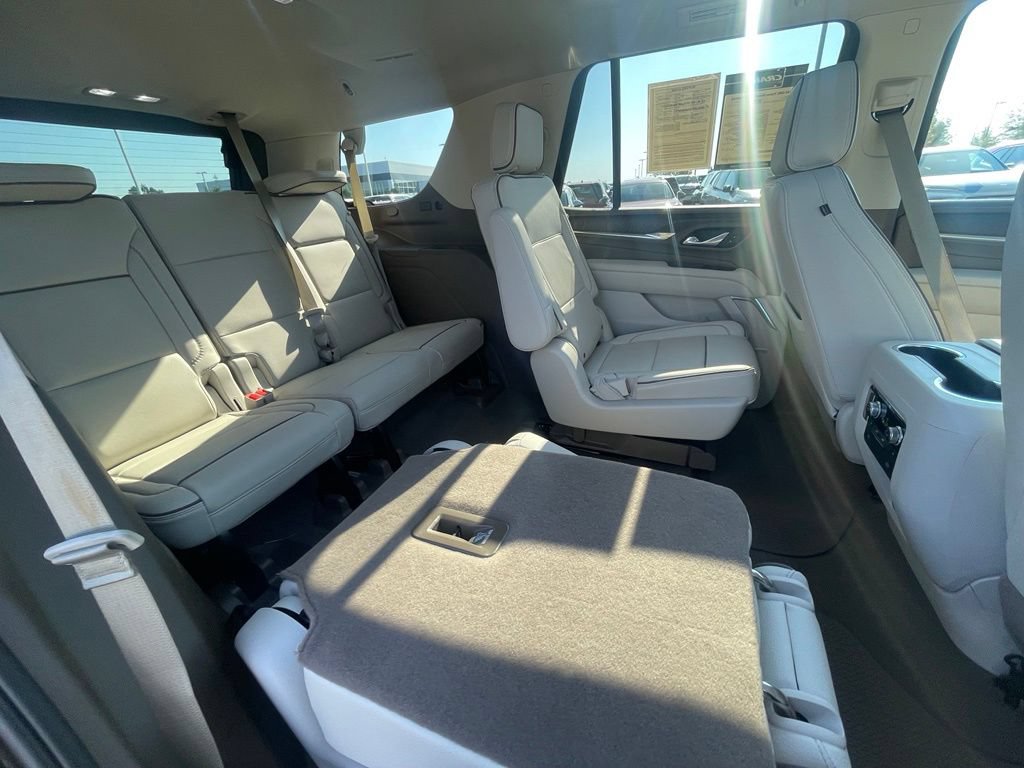 Used 2024 GMC Yukon Denali AWD/4WD image 27