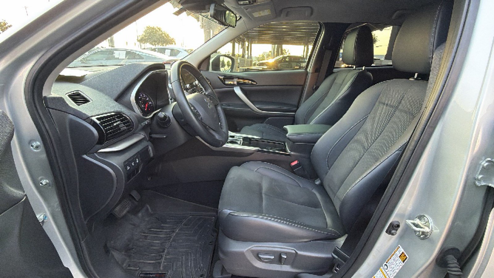 Used 2023 Mitsubishi Eclipse Cross SE AWD/4WD image 13