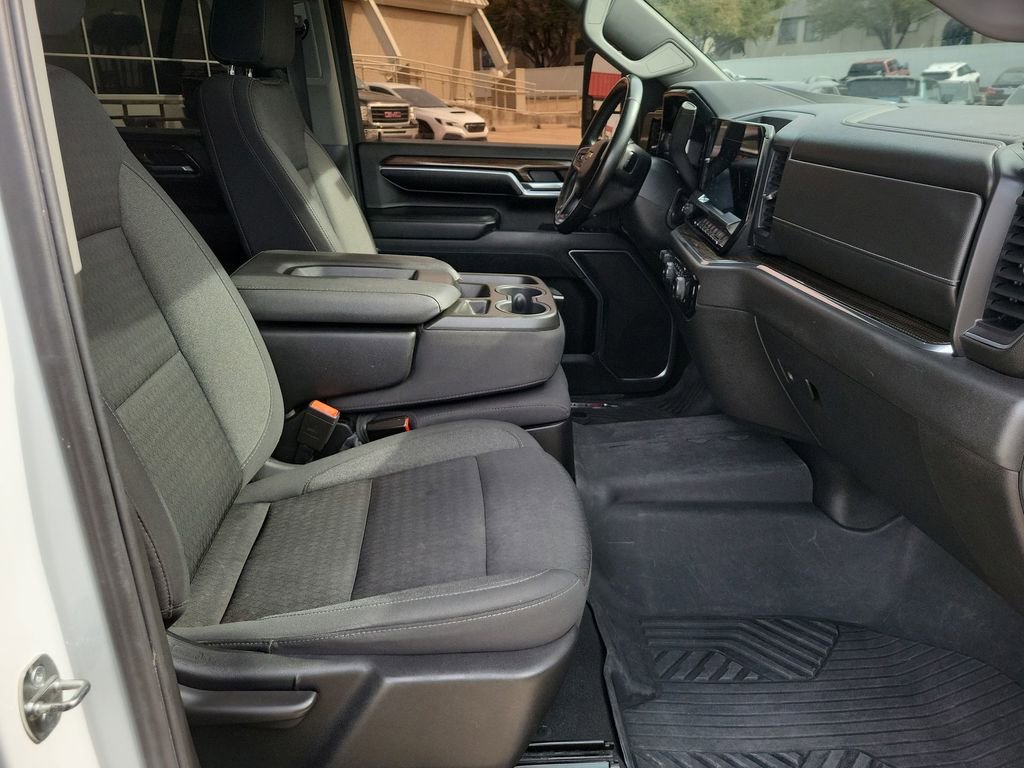 Used 2024 Chevrolet Silverado 2500 LT image 26