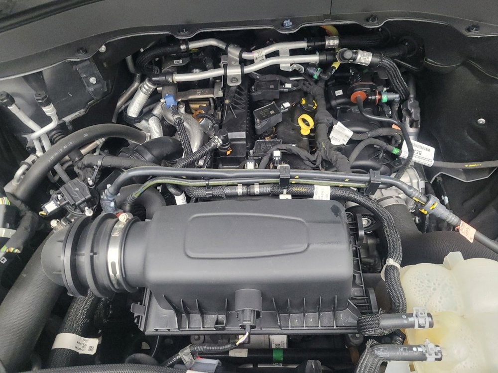 Used 2021 Ford Explorer XLT w/ Equipment Group 202A RWD image 30