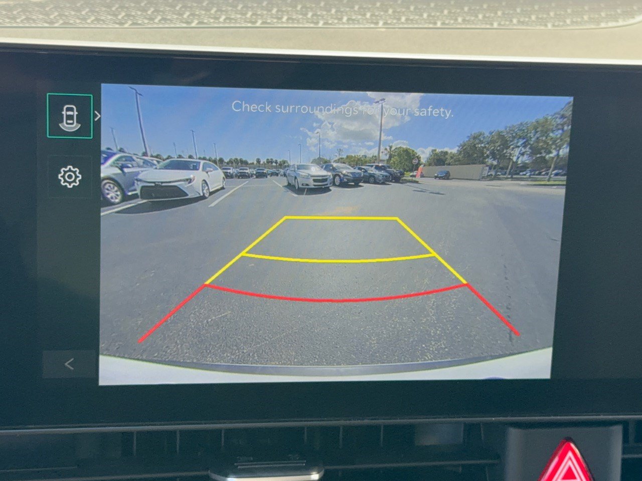 Used 2026 Kia Carnival FWD image 24
