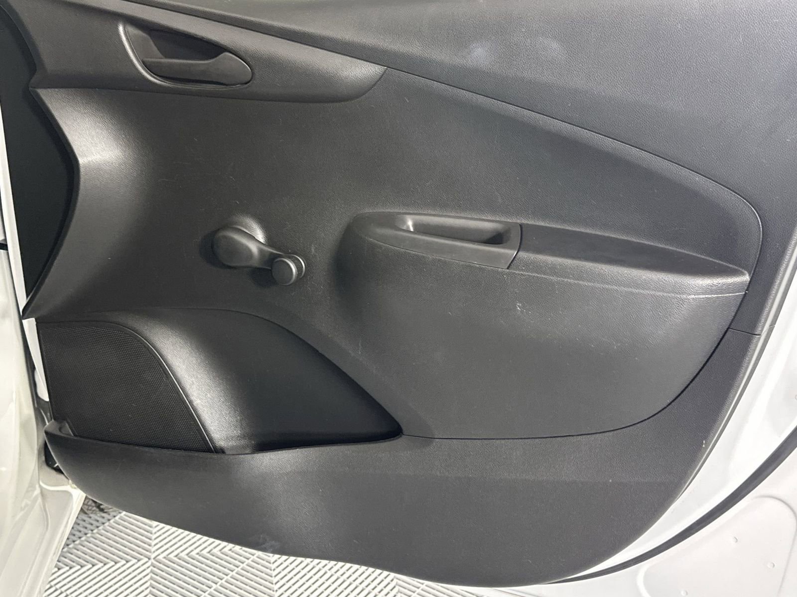 Used 2021 Chevrolet Spark LS FWD image 31
