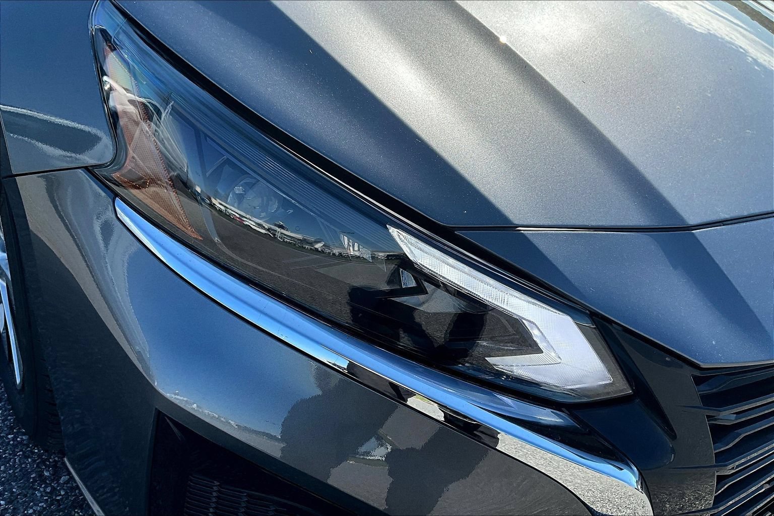 Used 2024 Nissan Altima 2.5 S FWD image 33