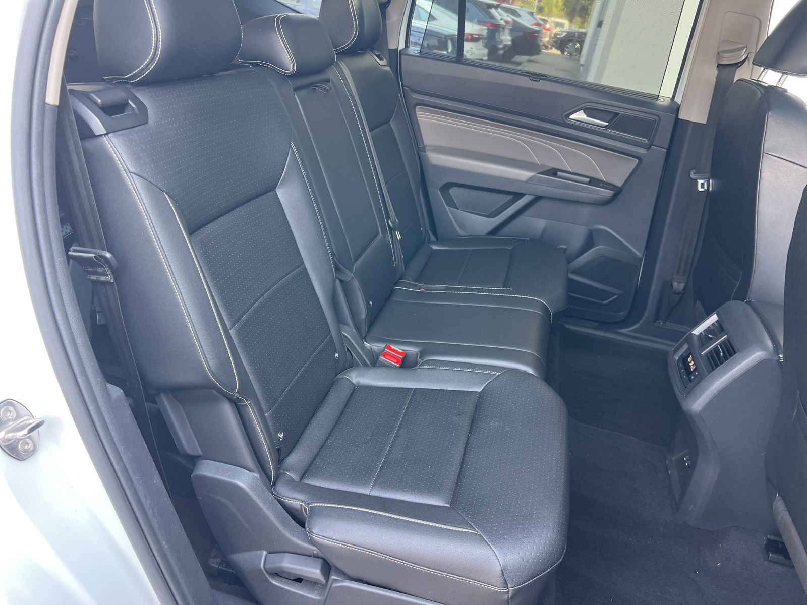 Used 2021 Volkswagen Atlas SE w/ Panoramic Sunroof Package image 39