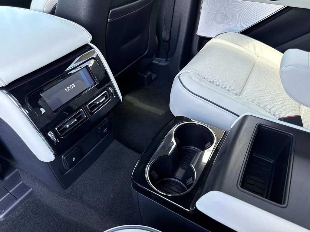New 2025 Lincoln Aviator Black Label image 16
