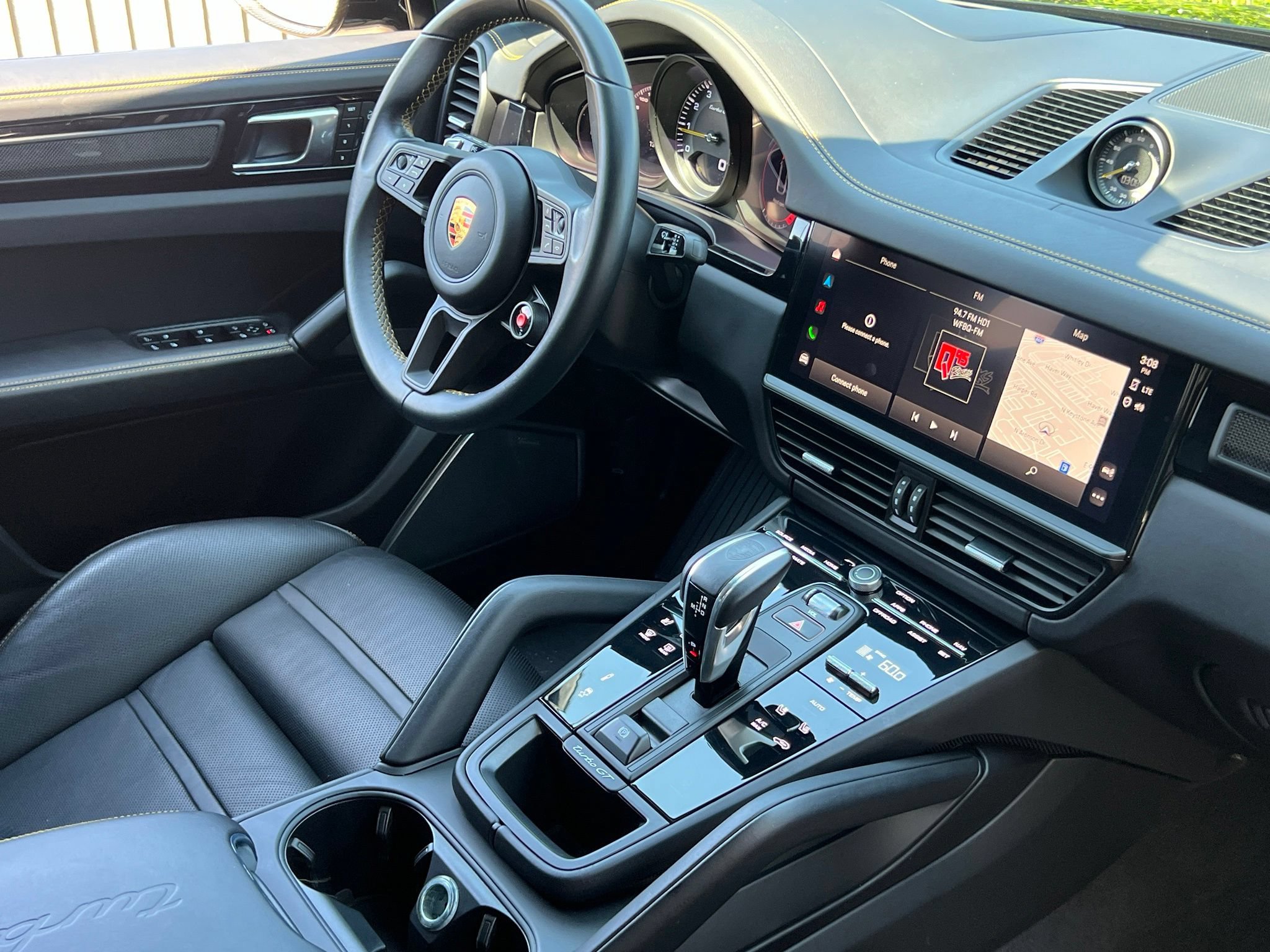 Used 2023 Porsche Cayenne Turbo GT AWD/4WD image 15