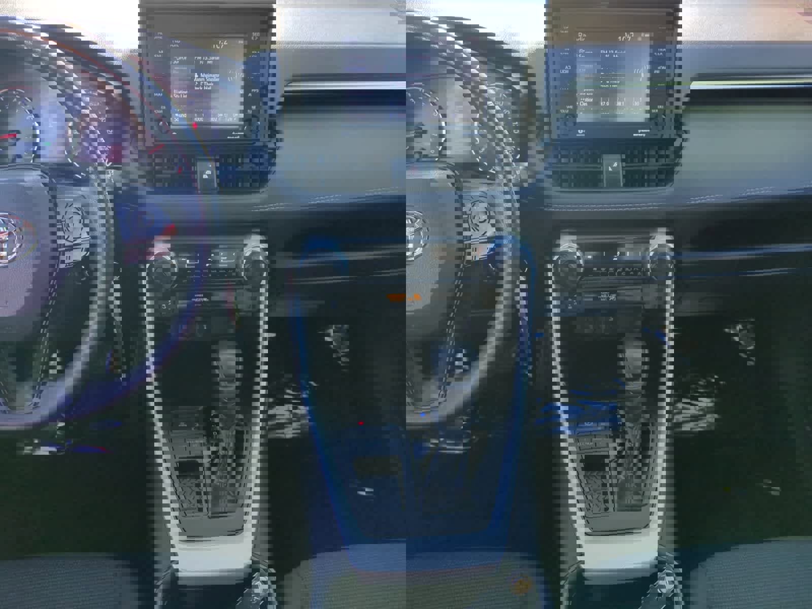 Used 2020 Toyota RAV4 LE w/ All Weather Liner Package image 11