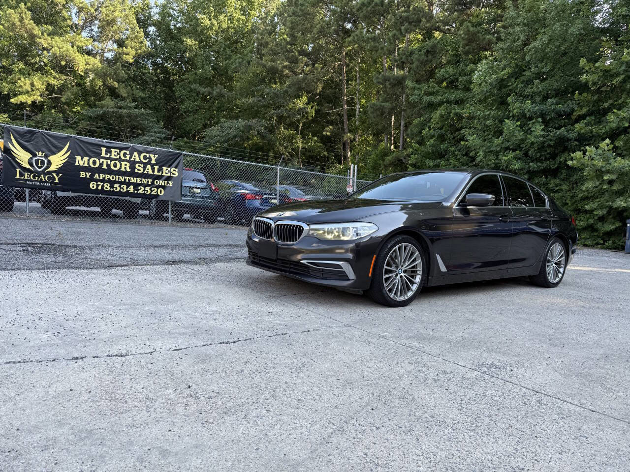 Used 2019 BMW 530i w/ Luxury Package RWD image 10