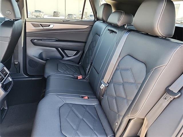 New 2025 Volkswagen Atlas Cross Sport SE image 16